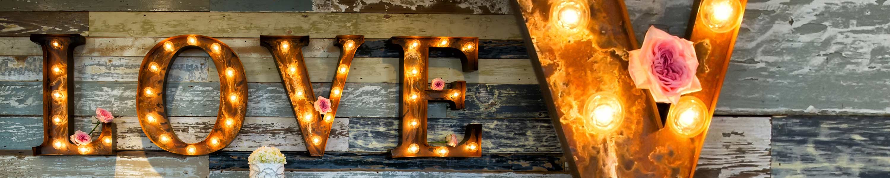 Trauringe, Eheringe; Verlobungsringe, Schmuck